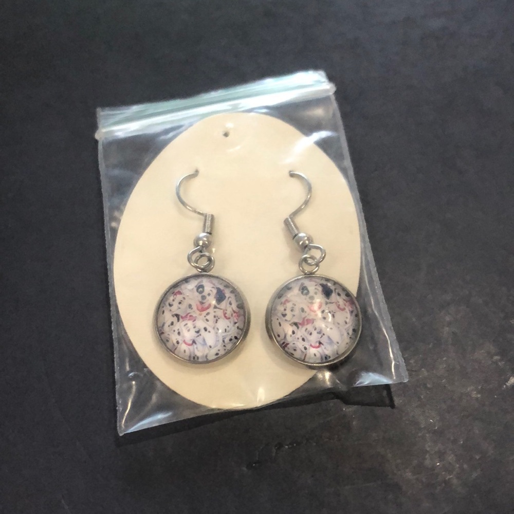 handmade Dalmatian earrings (dangle)